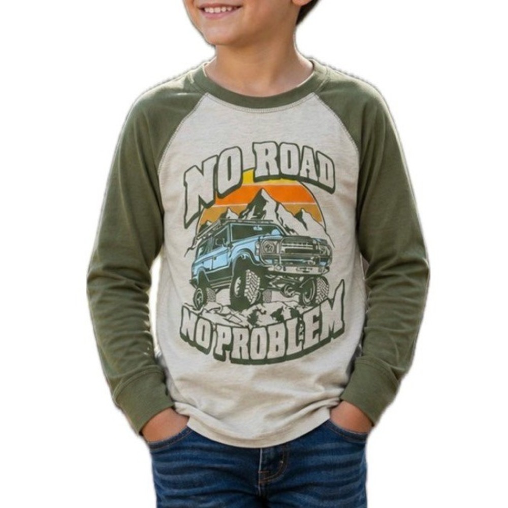 There Abouts Long Sleeve Crew Neck Graphic Shirt. Boys Size 8